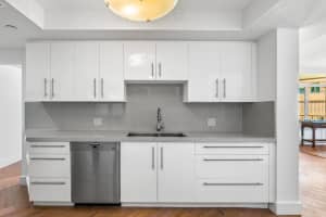 300 SE 5th Avenue 3080, Boca Raton, FL 33432 Sold 02/27/24