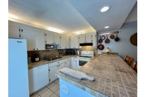 784 NW 10th Terrace 784, Stuart, FL 34994 Sold 12/15/23