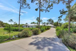 2705 SE Ranch Acres Circle, Jupiter, FL 33478 Sold 12/20/23