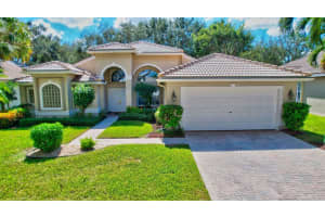 13545 Barcelona Lake Circle, Delray Beach, FL 33446 Sold 12/20/23