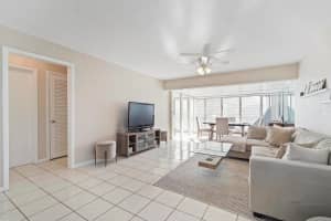 54 East Court, Royal Palm Beach, FL 33411 Sold 03/07/24