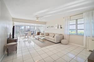 54 East Court, Royal Palm Beach, FL 33411 Sold 03/07/24