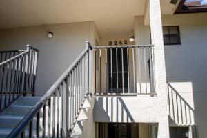3242 Jog Park Drive, Greenacres, FL 33467 Sold 05/10/24