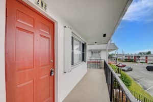 3120 Cynthia Lane 208, Lake Worth Beach, FL 33461 Sold 11/27/23