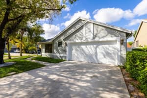 8611 Old Towne Way, Boca Raton, FL 33433 Sold 12/15/23