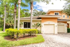 760 Middleton Drive SW, Vero Beach, FL 32962 Sold 01/30/24