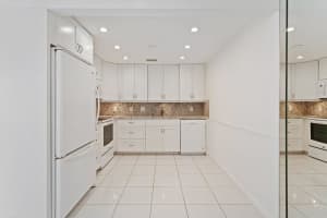 3050 Yarmouth C, Boca Raton, FL 33434 Sold 09/27/24