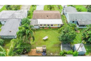 2377 SE Monroe Street, Stuart, FL 34997 Sold 05/22/24
