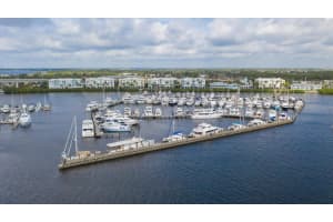 875 NW Flagler Avenue 201, Stuart, FL 34994 Sold 04/17/24
