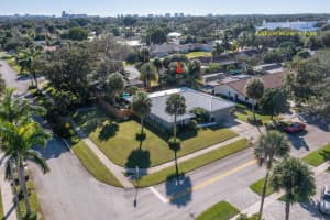 32 SW 13th Avenue, Boca Raton, FL 33486 Sold 12/27/23