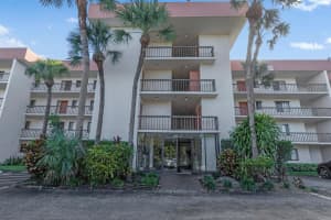 5917 Via Vermilya 307, Lake Worth, FL 33462 Sold 12/27/23