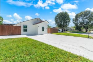 5680 SW 99th Lane, Cooper City, FL 33328 Sold 03/01/24