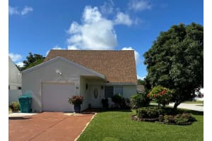 59 Peachtree Place, Boynton Beach, FL 33436 Sold 01/17/24