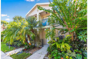 2120 SE Eatonville Drive, Port St Lucie, FL 34952 Sold 01/08/24