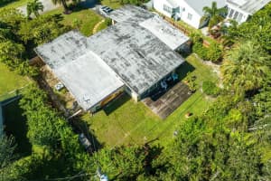 433 Aylesbury Road, Delray Beach, FL 33444 Sold 03/26/24