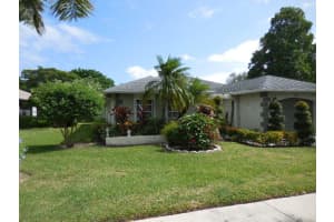 290 Del Rio Boulevard, Boca Raton, FL 33432 Sold 04/19/24
