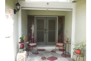 290 Del Rio Boulevard, Boca Raton, FL 33432 Sold 04/19/24