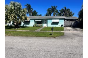 1502 Crest Drive, Lake Worth, FL 33461 Sold 02/12/24