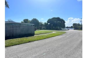 1502 Crest Drive, Lake Worth, FL 33461 Sold 02/12/24