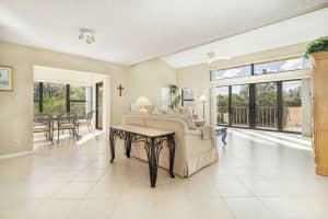 1802 Fairway Drive S, Jupiter, FL 33477 Sold 04/16/24