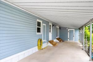 366 NE Jade Circle, Jensen Beach, FL 34957 Sold 02/12/24