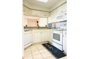 2727 Anzio Court 305, Palm Beach Gardens, FL 33410 Sold 05/29/24