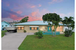 476 19th Place, Vero Beach, FL 32960 Sold 12/13/23