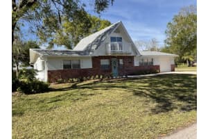 1311 Parkland Boulevard, Fort Pierce, FL 34982 Sold 11/30/23