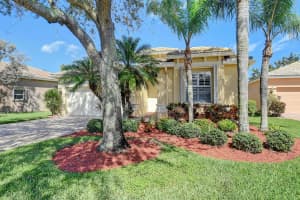 8115 Alberti Drive, Lake Worth, FL 33467 Sold 02/16/24