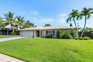 3255 Lakeview Boulevard, Delray Beach, FL 33445 Sold 12/04/23