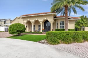 681 NE 30th Place, Boca Raton, FL 33431 Sold 01/04/24