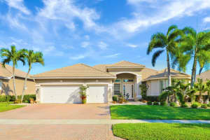 6859 SE Sleepy Hollow Lane, Stuart, FL 34997 Sold 12/15/23