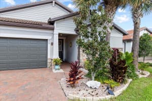 425 SE Bancroft Court, Port St Lucie, FL 34984 Sold 03/28/24