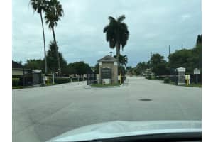 12865 Meadowbend Drive, Wellington, FL 33414 Sold 12/29/23
