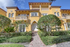 260 NE 69th Circle, Boca Raton, FL 33487 Sold 04/02/24