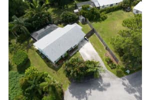 4252 SE 55th Ter, Stuart, FL 34997 Sold 11/27/23