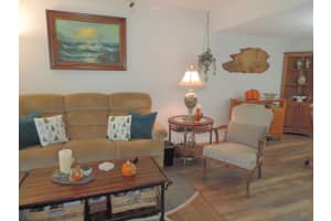 18081 SE Country Club Drive 131, Jupiter, FL 33469 Sold 12/08/23