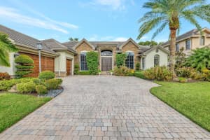 10678 Versailles Blvd, Wellington, FL 33449, Sold 04/23/24