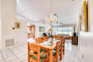 306 Moccasin Trail W, Jupiter, FL 33458 Sold 03/15/24