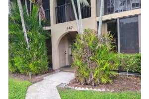 442 Pine Glen Lane D-1, Greenacres, FL 33463 Sold 03/07/24