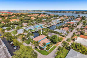100 Neptune Drive, Hypoluxo, FL 33462 Sold 03/27/24