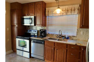 5478 Mirror Lakes Boulevard, Boynton Beach, FL 33472 Sold 08/14/24
