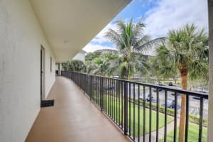 2105 Lavers Circle 307, Delray Beach, FL 33444 Sold 01/16/24
