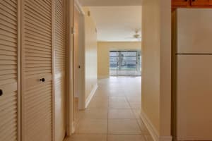 23 Abbey Lane 101, Delray Beach, FL 33446 Sold 12/05/23