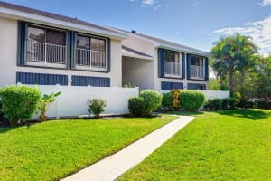 3212 S Lakeview Circle 10-206, Hutchinson Island, FL 34949 Sold 11/21/23