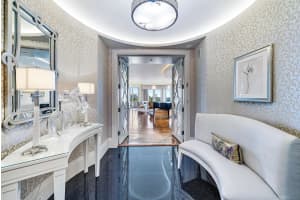 622 N Flagler Drive 501 West Palm Beach, FL 33401 - Off Market