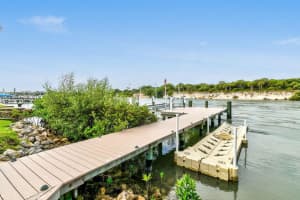 100 Lighthouse Drive, Jupiter Inlet Colony, FL 33469 Sold 01/26/24