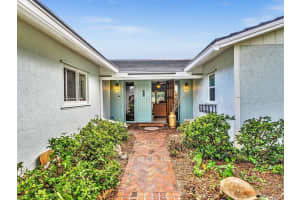 3264 Lakeview Drive, Delray Beach, FL 33445 Sold 04/19/24