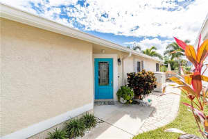 563 10th Place, Vero Beach, FL 32960 Sold 01/29/24