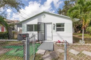 806 Phippen Waiters Road, Dania Beach, FL 33004 Sold 05/15/24